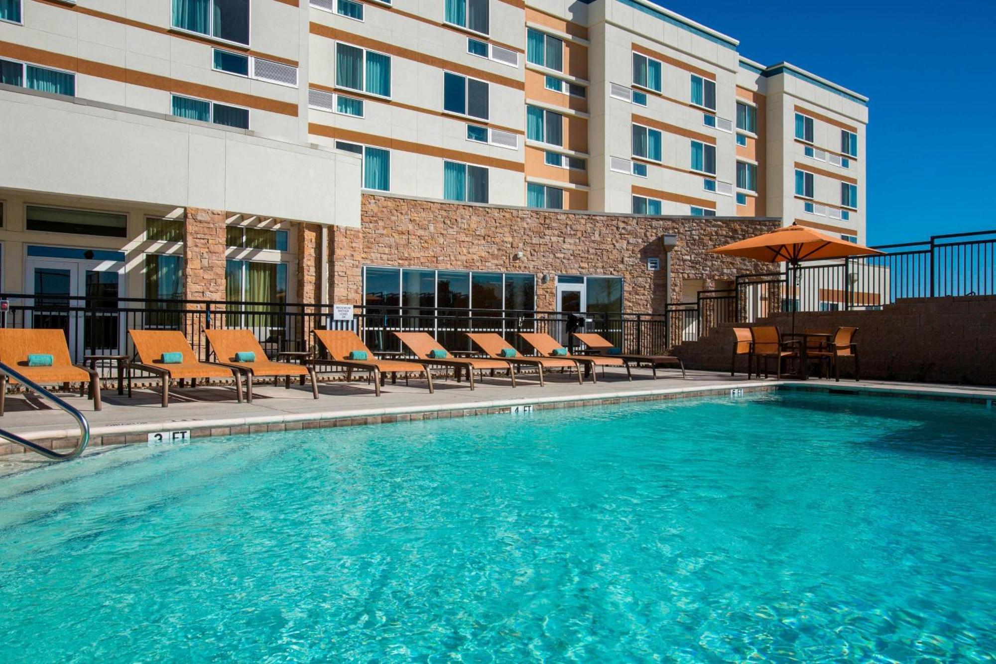 Courtyard By Marriott Dallas Midlothian At Midlothian Conference Center Dış mekan fotoğraf
