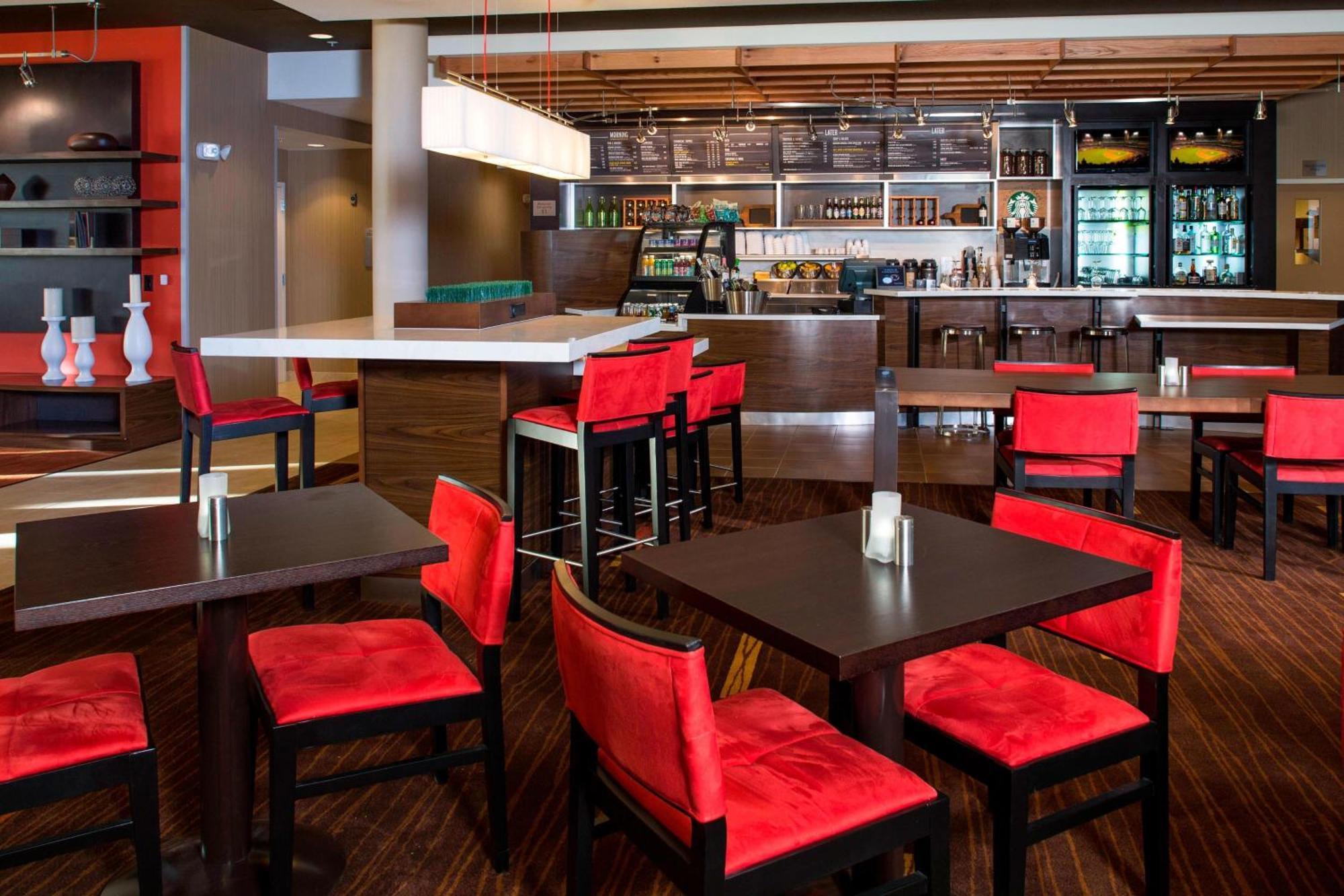 Courtyard By Marriott Dallas Midlothian At Midlothian Conference Center Dış mekan fotoğraf