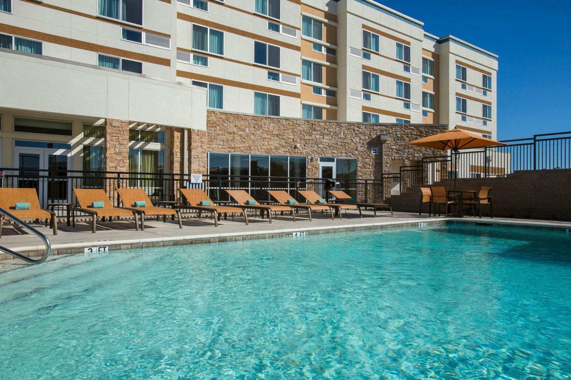Courtyard By Marriott Dallas Midlothian At Midlothian Conference Center Dış mekan fotoğraf